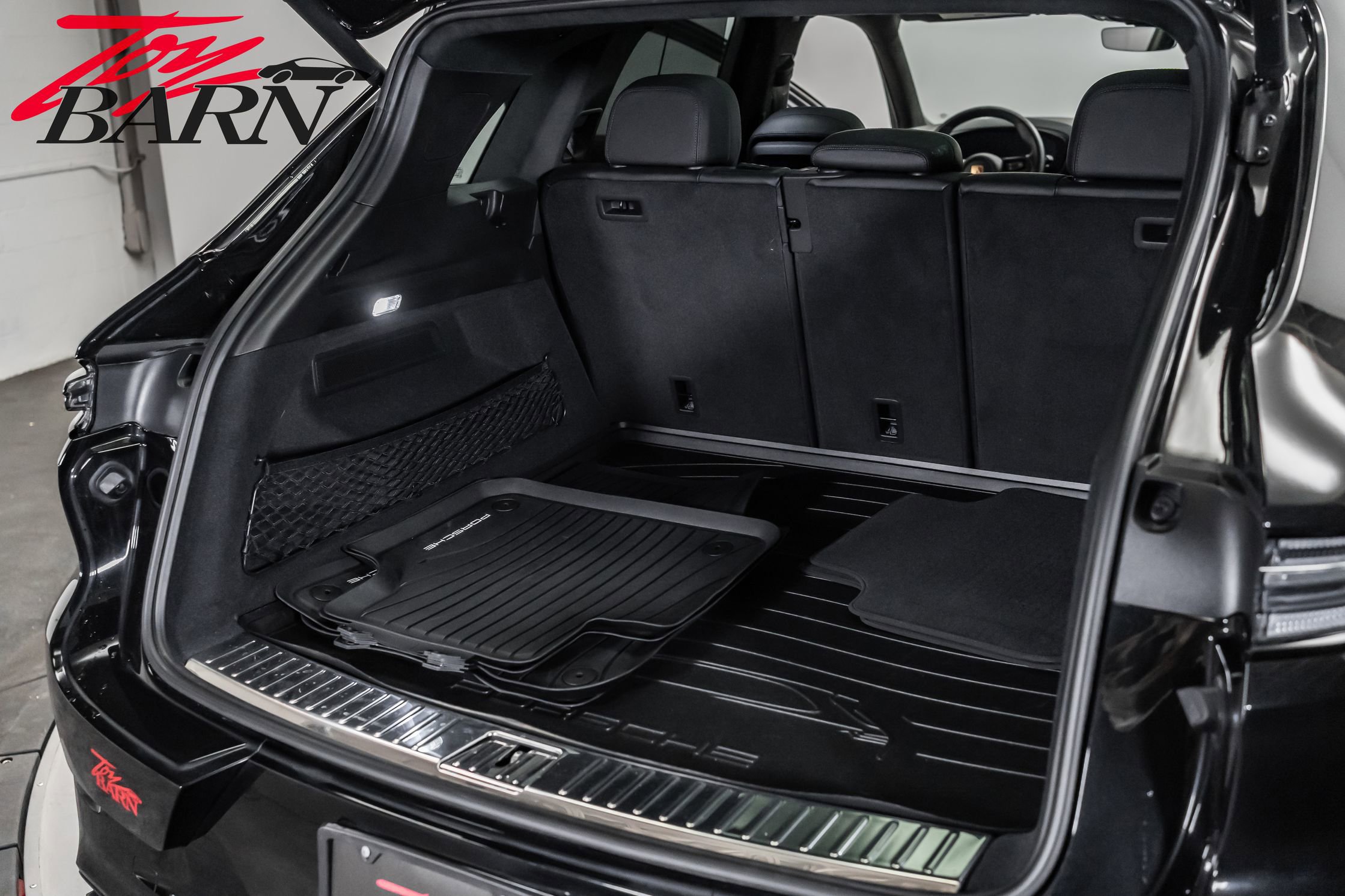 Used 2025 Porsche Cayenne GTS image 49