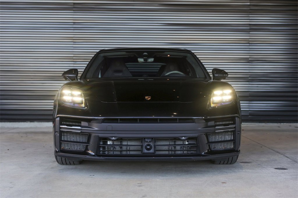 Certified 2025 Porsche Panamera GTS image 10