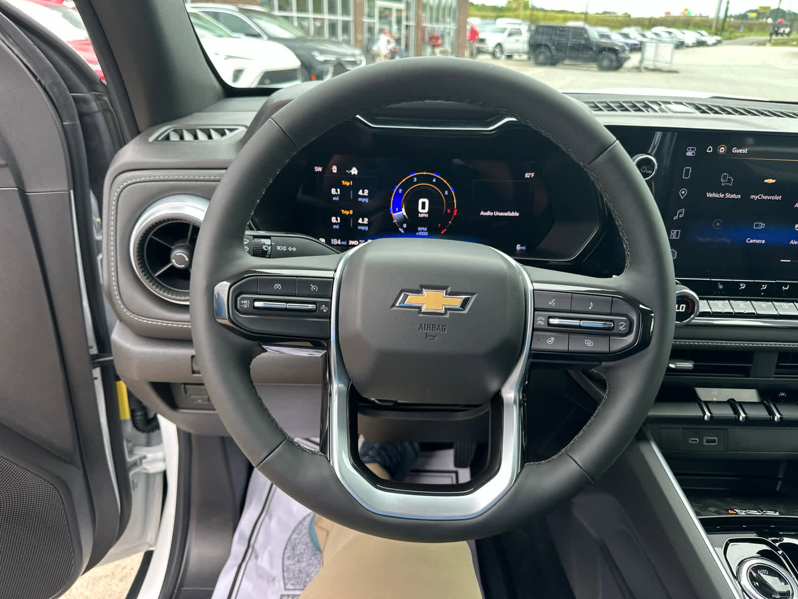 New 2025 Chevrolet Colorado LT w/ LT Convenience Package image 16