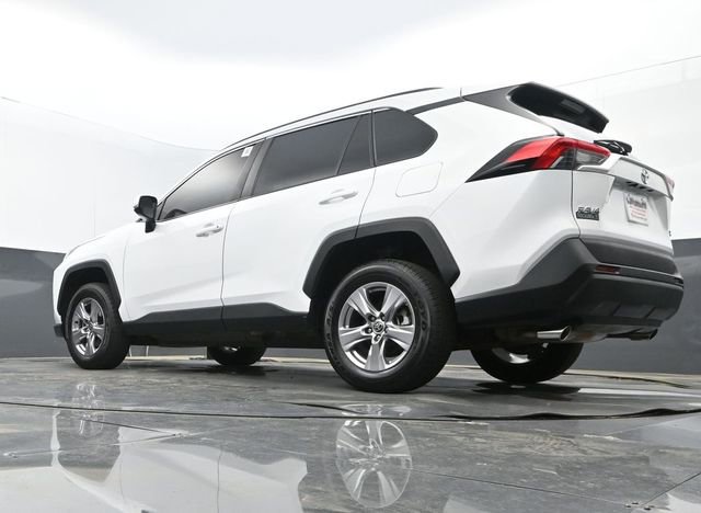 Used 2022 Toyota RAV4 XLE image 28