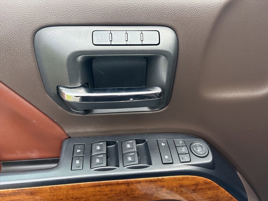 Used 2017 Chevrolet Silverado 2500 High Country w/ Snow Plow Prep Package image 17