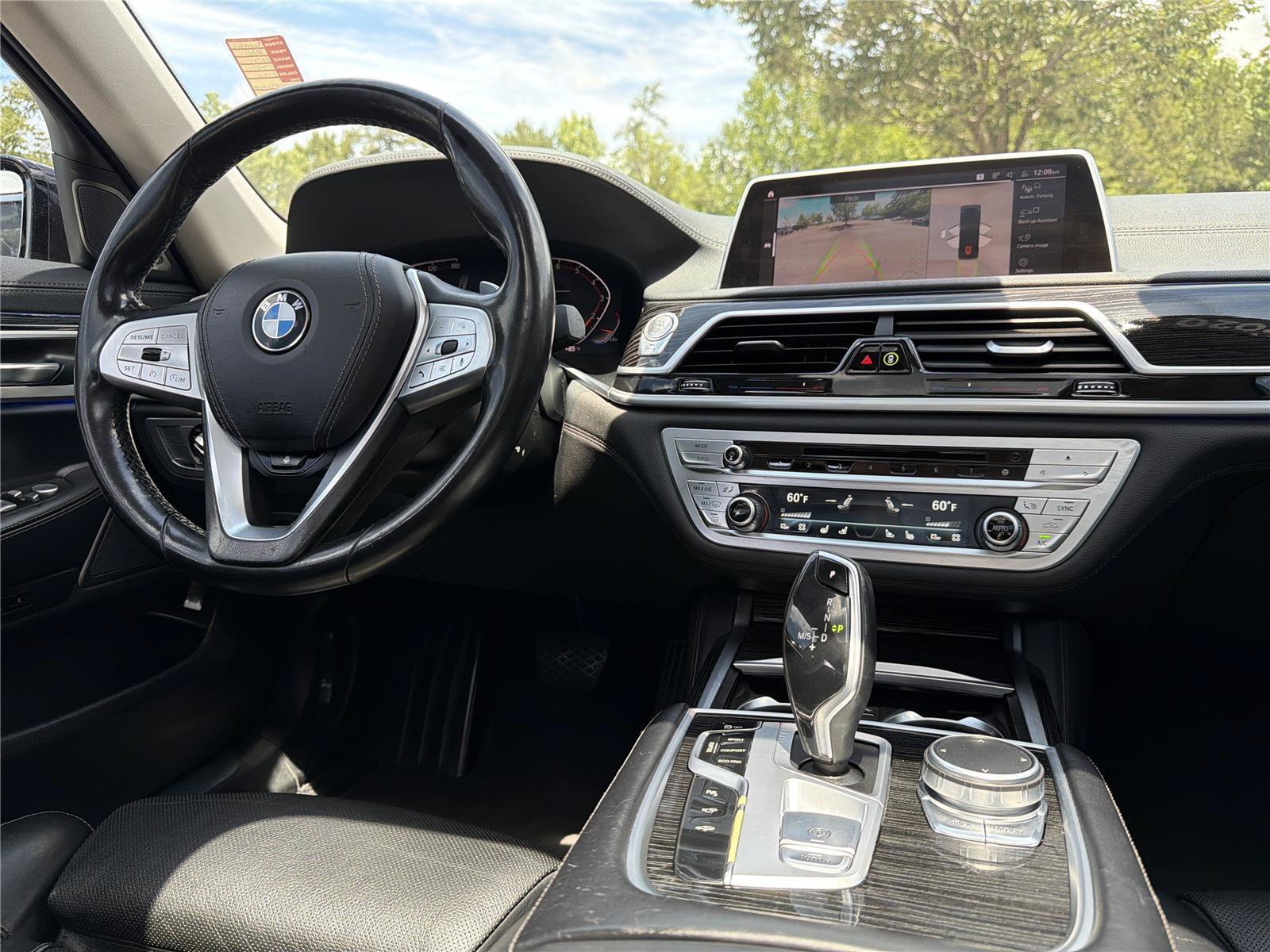 Used 2020 BMW 740i xDrive w/ Premium Package AWD/4WD image 3