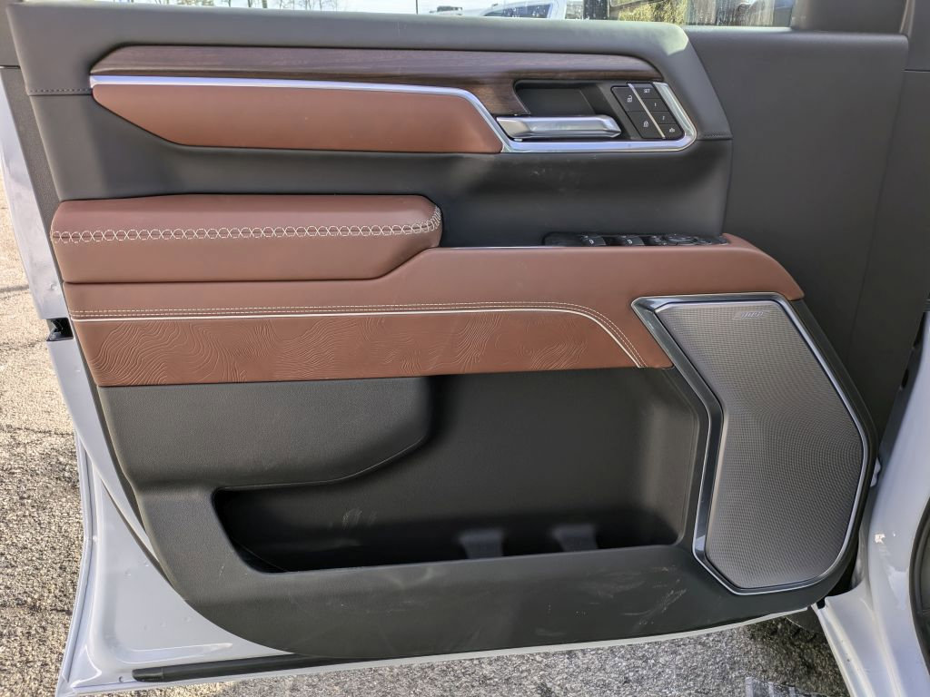 New 2026 GMC Sierra 3500 Denali Ultimate image 9