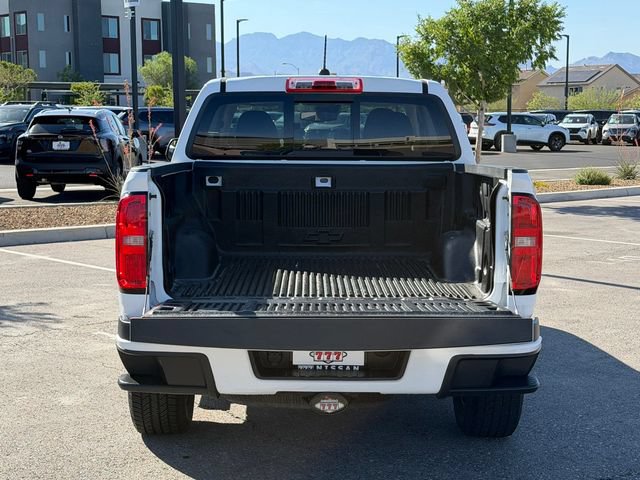 Used 2017 Chevrolet Colorado LT w/ LT Convenience Package RWD image 4