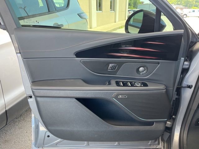 New 2025 Lincoln Nautilus Premier w/ Equipment Group 102A image 13