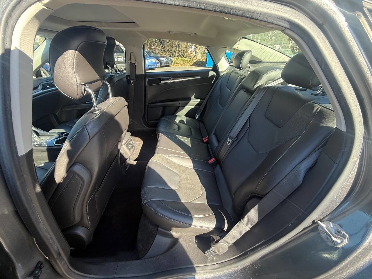 Used 2014 Ford Fusion Titanium image 18