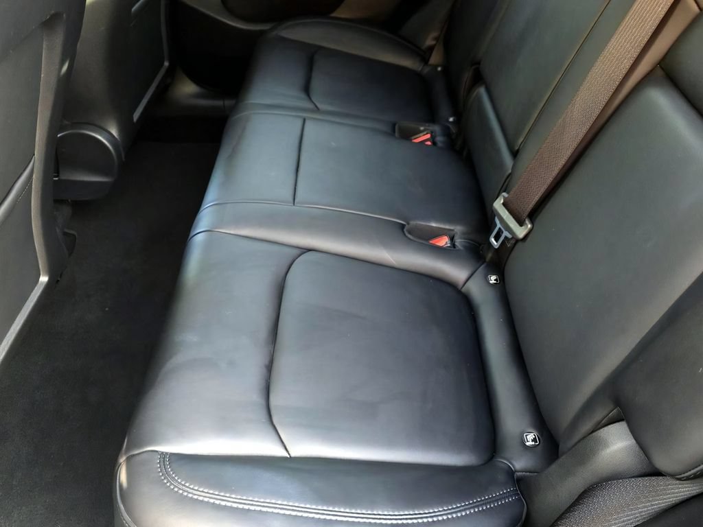 Used 2022 Tesla Model Y Performance AWD/4WD image 14