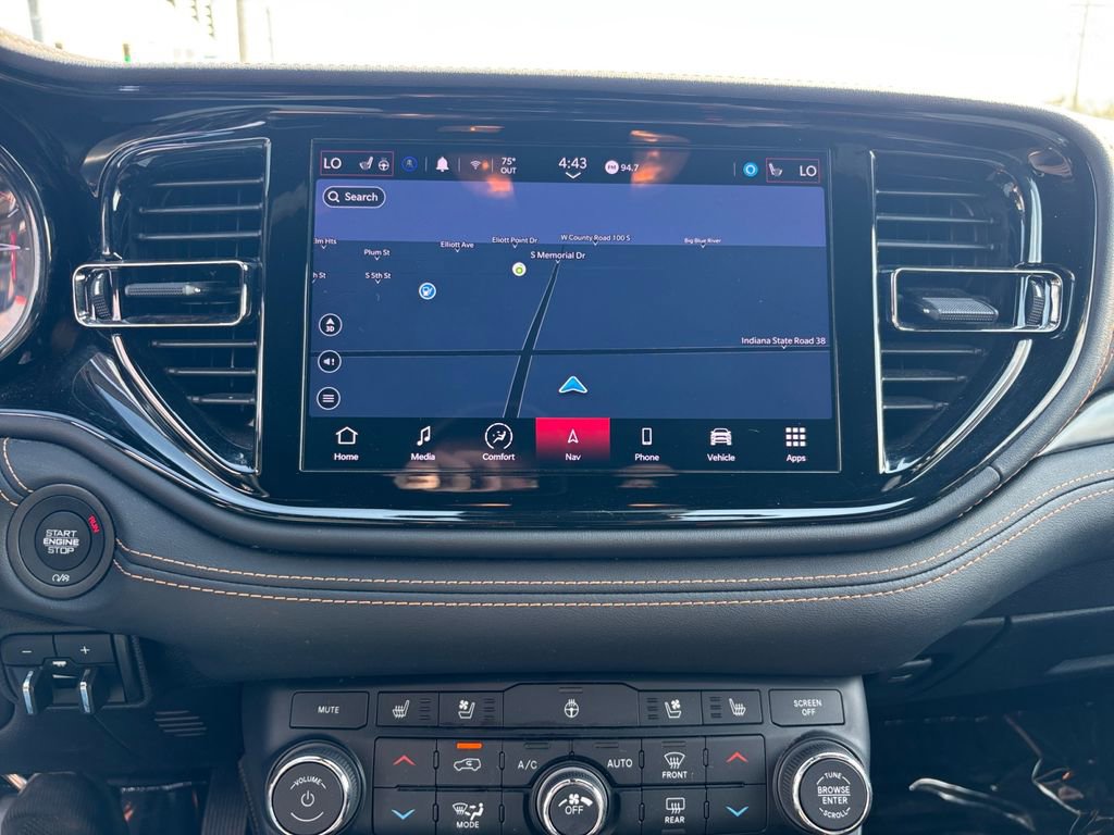 Used 2025 Dodge Durango R/T image 32