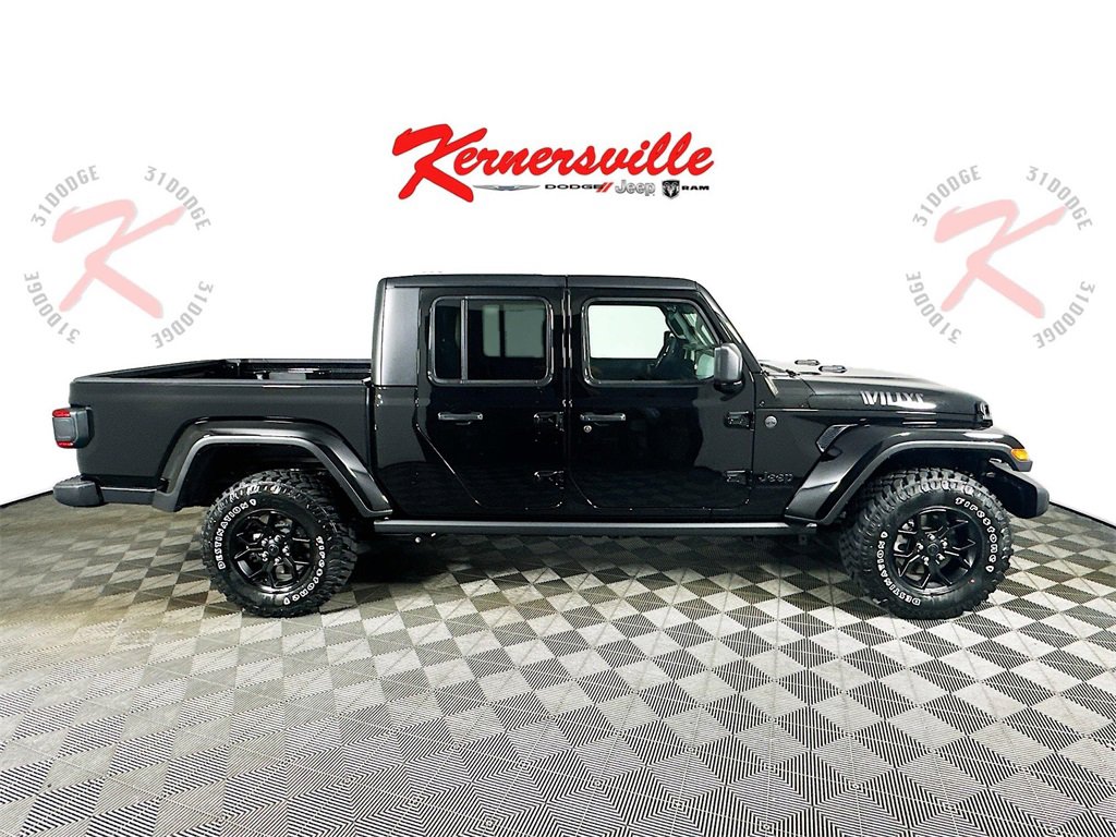 New 2025 Jeep Gladiator Willys image 8