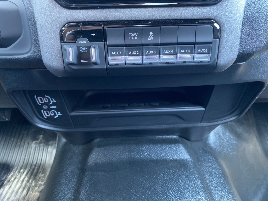 New 2026 RAM 2500 Tradesman AWD/4WD image 25