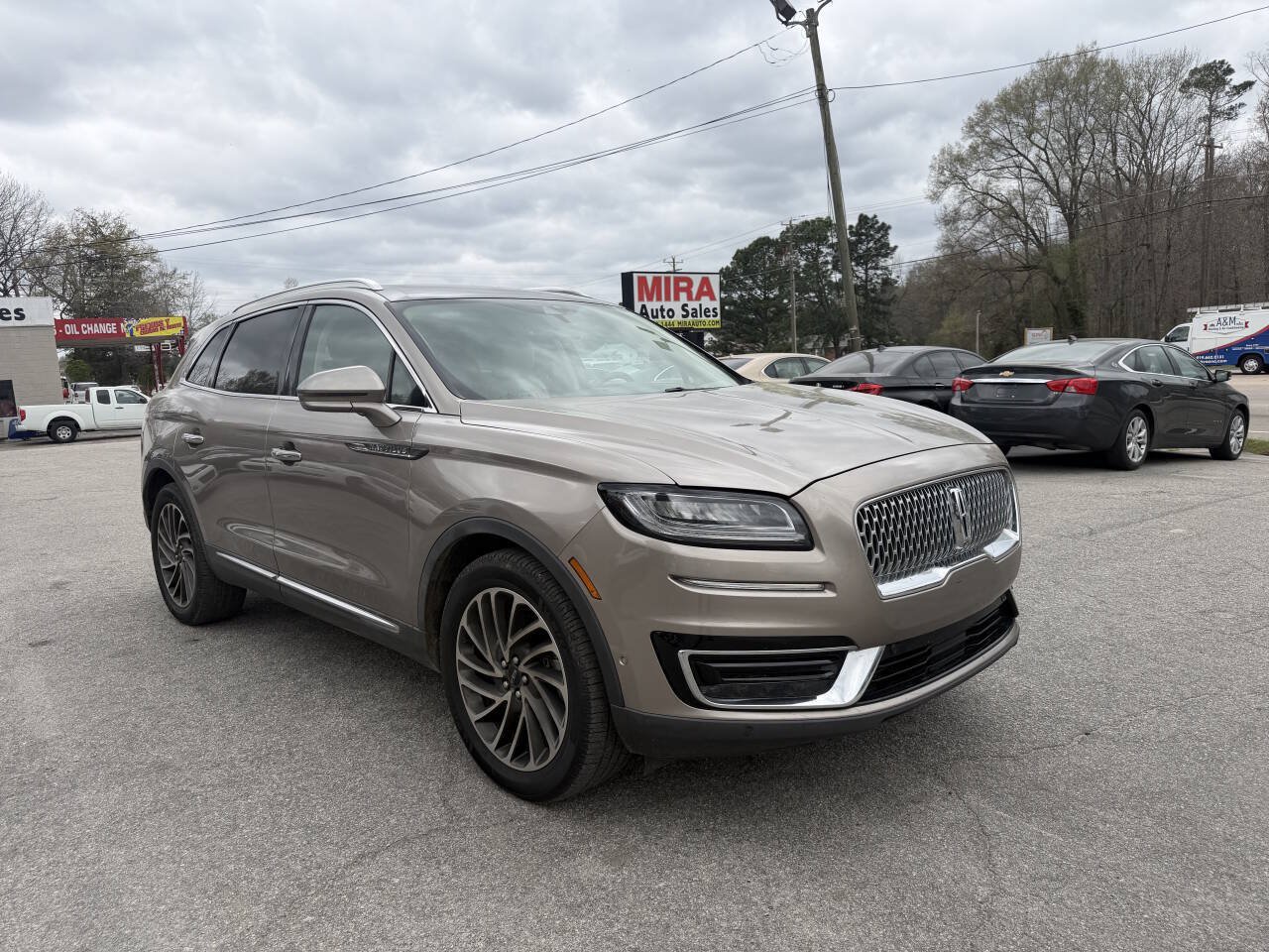 Used 2020 Lincoln Nautilus Reserve FWD image 2