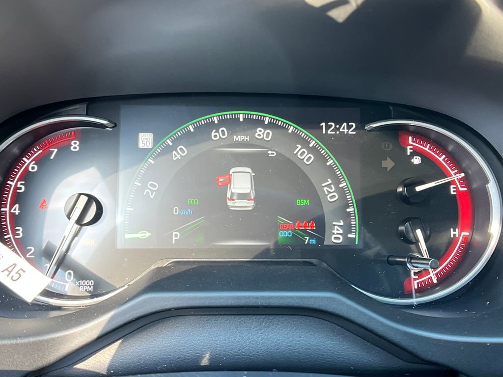 New 2025 Toyota RAV4 XLE w/ Convenience Package image 15