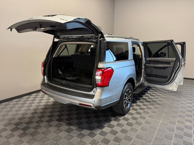 Used 2023 Ford Expedition Max XLT AWD/4WD image 28