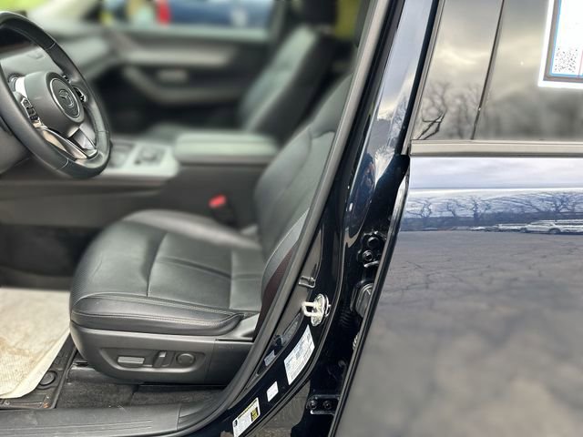 Used 2024 MAZDA CX-90 Plug-In Hybrid w/ Preferred AWD/4WD image 12