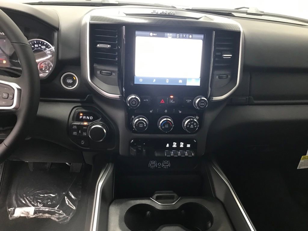 New 2026 RAM 1500 4x4 Crew Cab image 20
