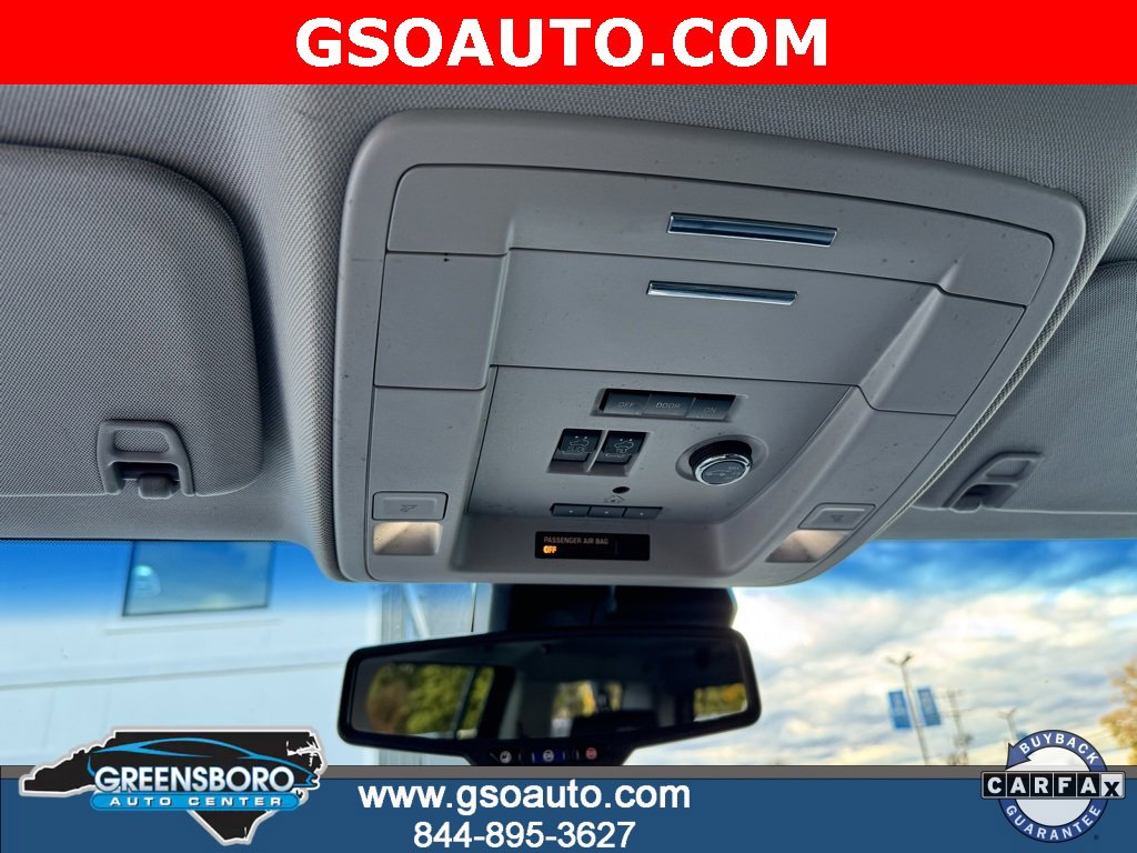 Used 2018 Chevrolet Suburban Premier image 23