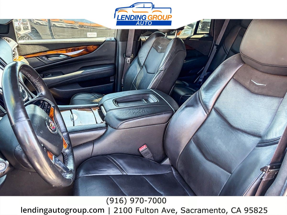 Used 2015 Cadillac Escalade Luxury AWD/4WD image 16