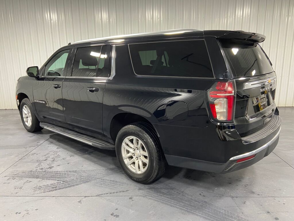 Used 2022 Chevrolet Suburban LS AWD/4WD image 3
