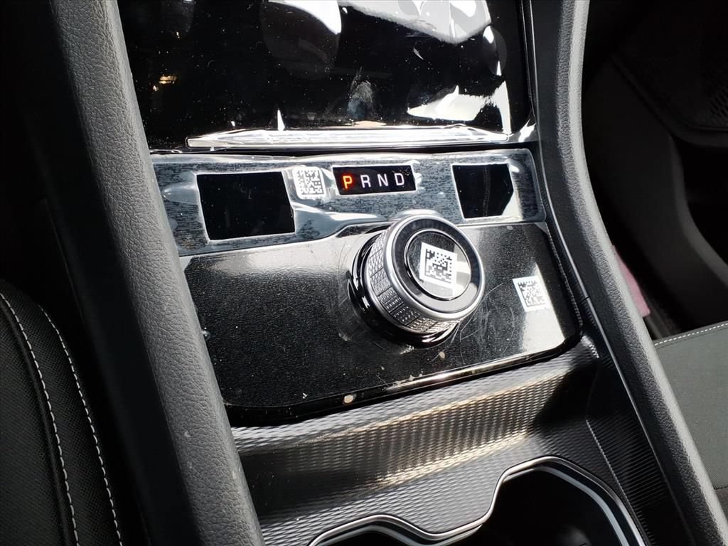 New 2025 Jeep Grand Cherokee Laredo w/ Luxury Tech Group I AWD/4WD image 14