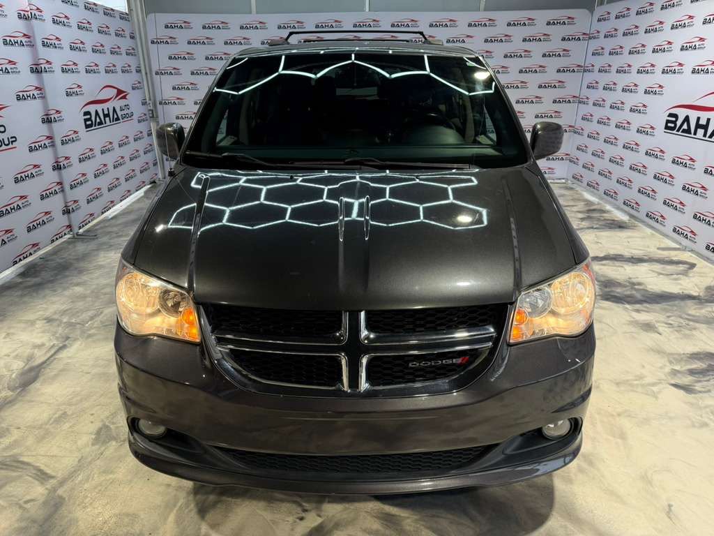 Used 2019 Dodge Grand Caravan SXT FWD image 4
