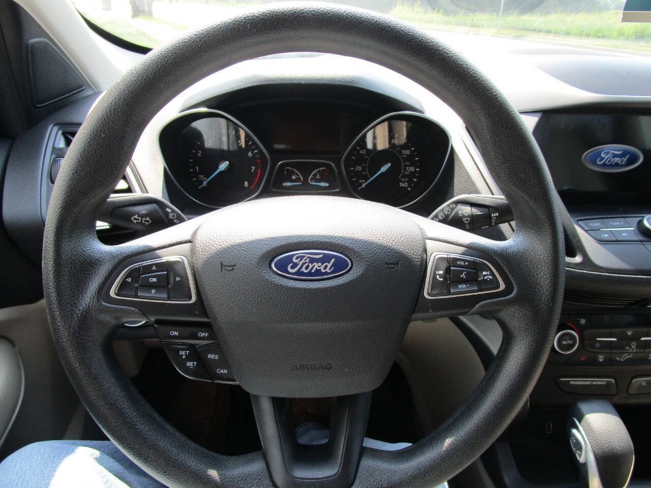 Used 2019 Ford Escape SE FWD image 13