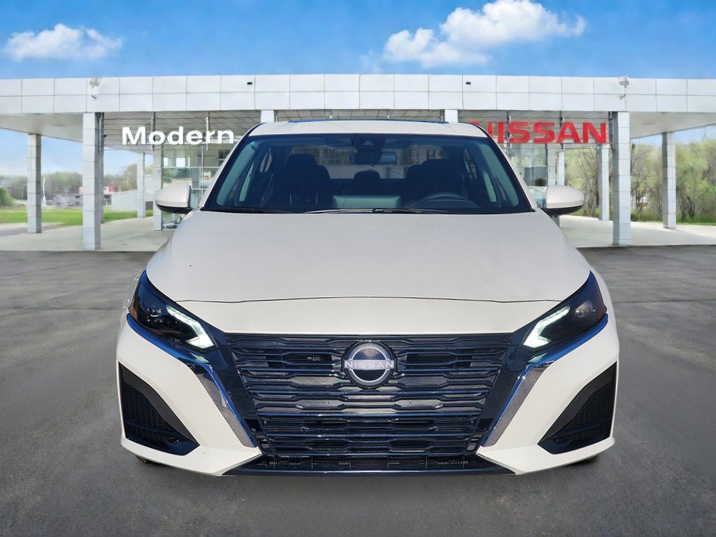 New 2026 Nissan Altima 2.5 SV FWD image 8