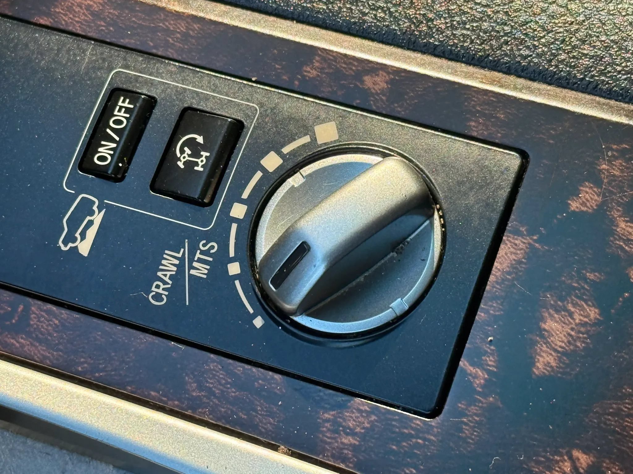 Used 2014 Toyota Land Cruiser AWD/4WD image 34