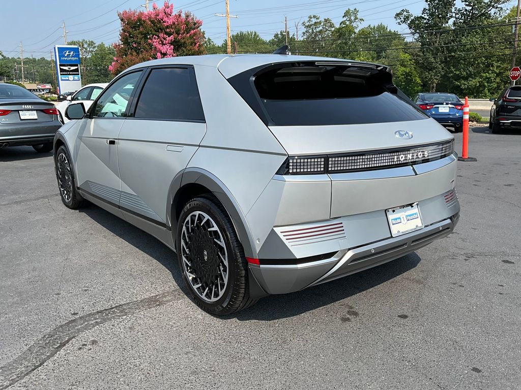 Used 2024 Hyundai Ioniq 5 Limited image 5