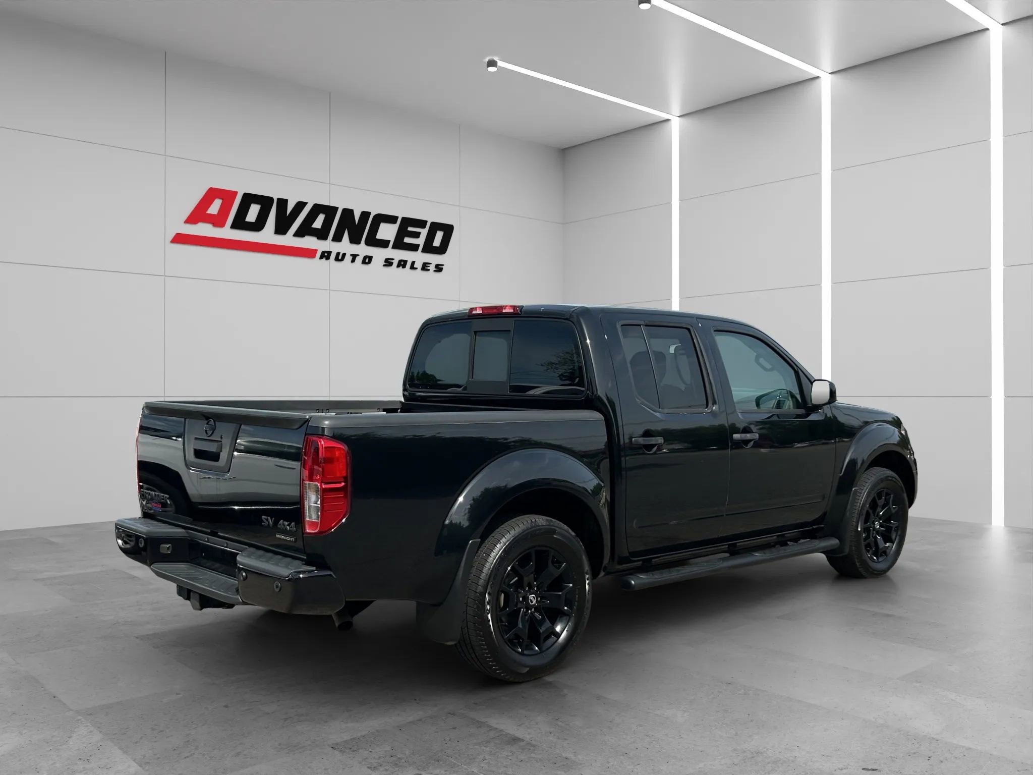 Used 2021 Nissan Frontier SV w/ Midnight Edition Floor Mats image 6