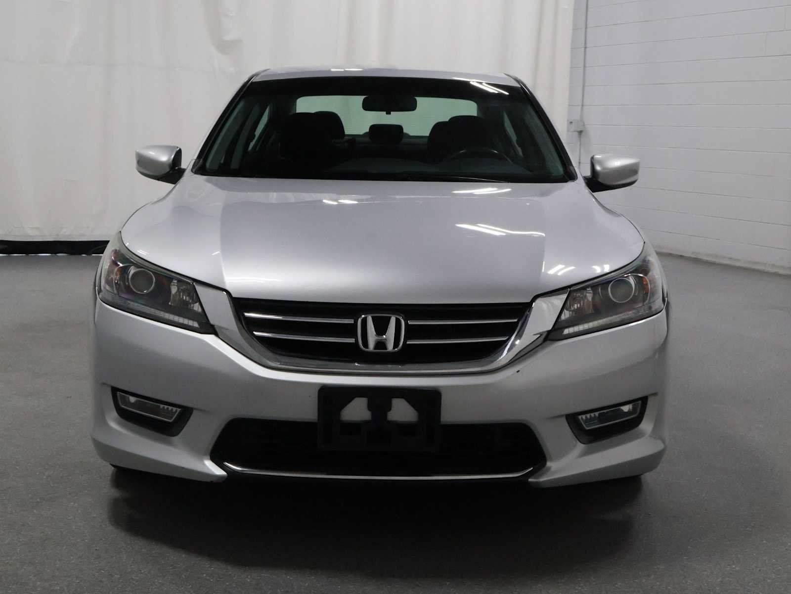 Used 2013 Honda Accord Sport image 14