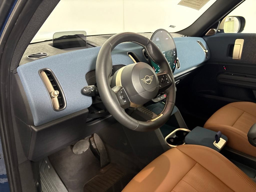 Certified 2025 MINI Cooper Countryman SE w/ Comfort Package Max AWD/4WD image 22