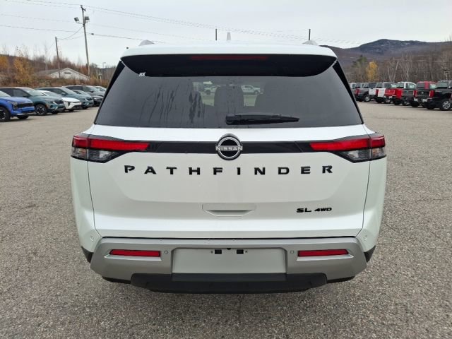 New 2025 Nissan Pathfinder SL w/ Black Appearance Package image 4
