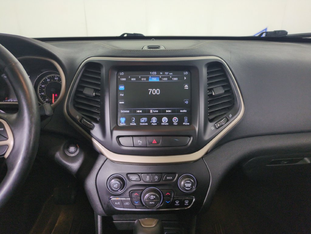 Used 2018 Jeep Cherokee Limited AWD/4WD image 23