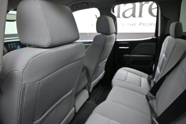 Used 2019 Chevrolet Silverado 1500 Custom w/ Custom Convenience Package AWD/4WD image 24