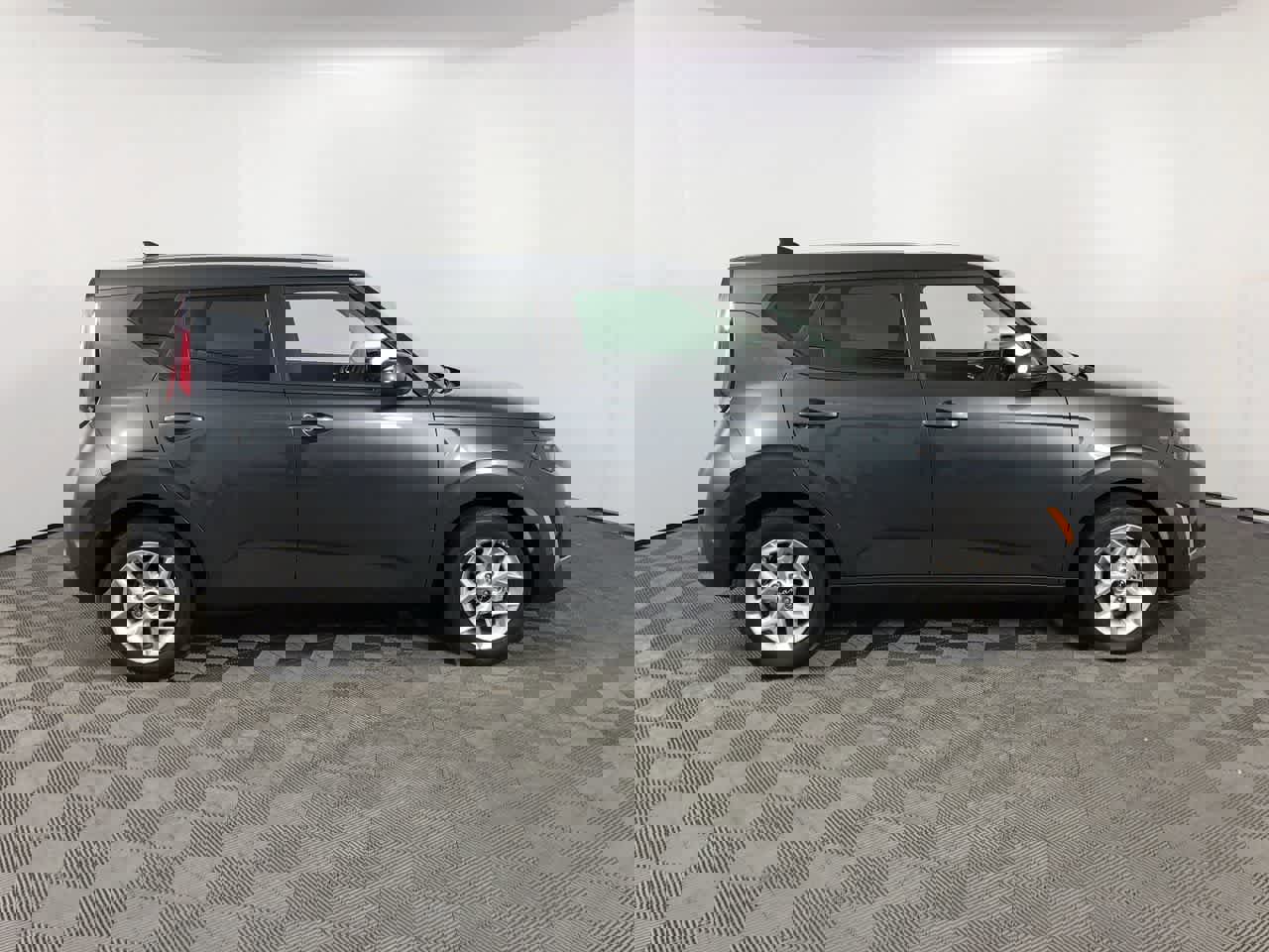 Used 2024 Kia Soul LX w/ Option Group 015 image 9