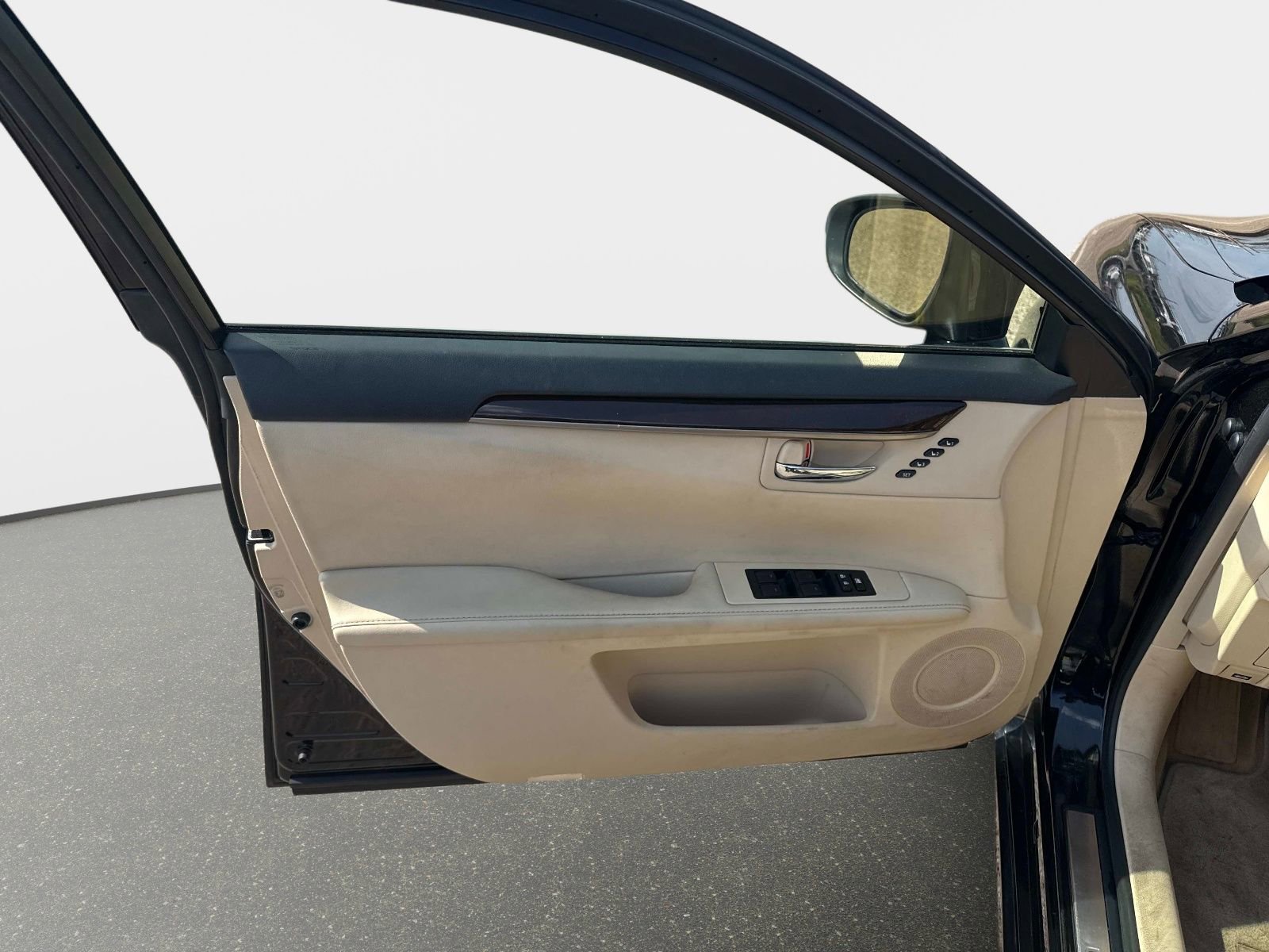 Used 2014 Lexus ES 350 w/ Luxury Package image 14