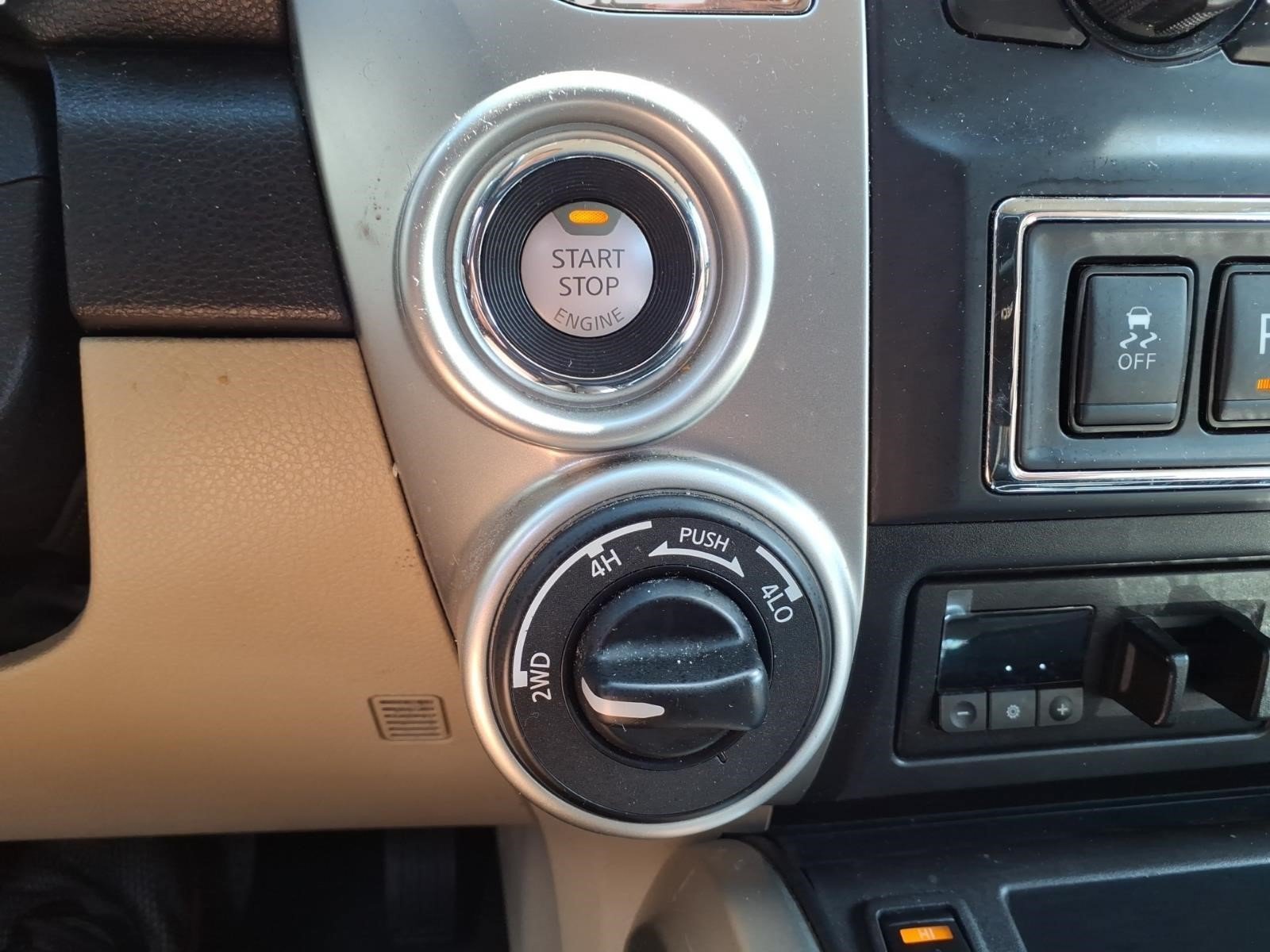 Used 2019 Nissan Titan SV w/ SV Convenience Package AWD/4WD image 20