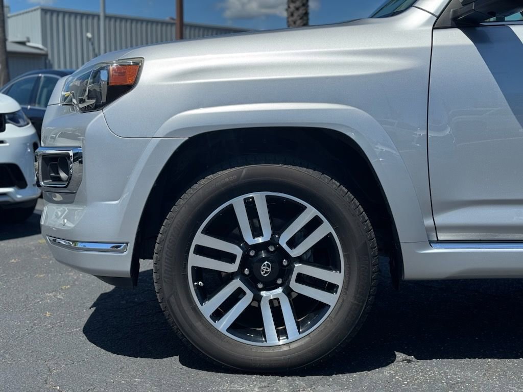 Used 2015 Toyota 4Runner Limited AWD/4WD image 6