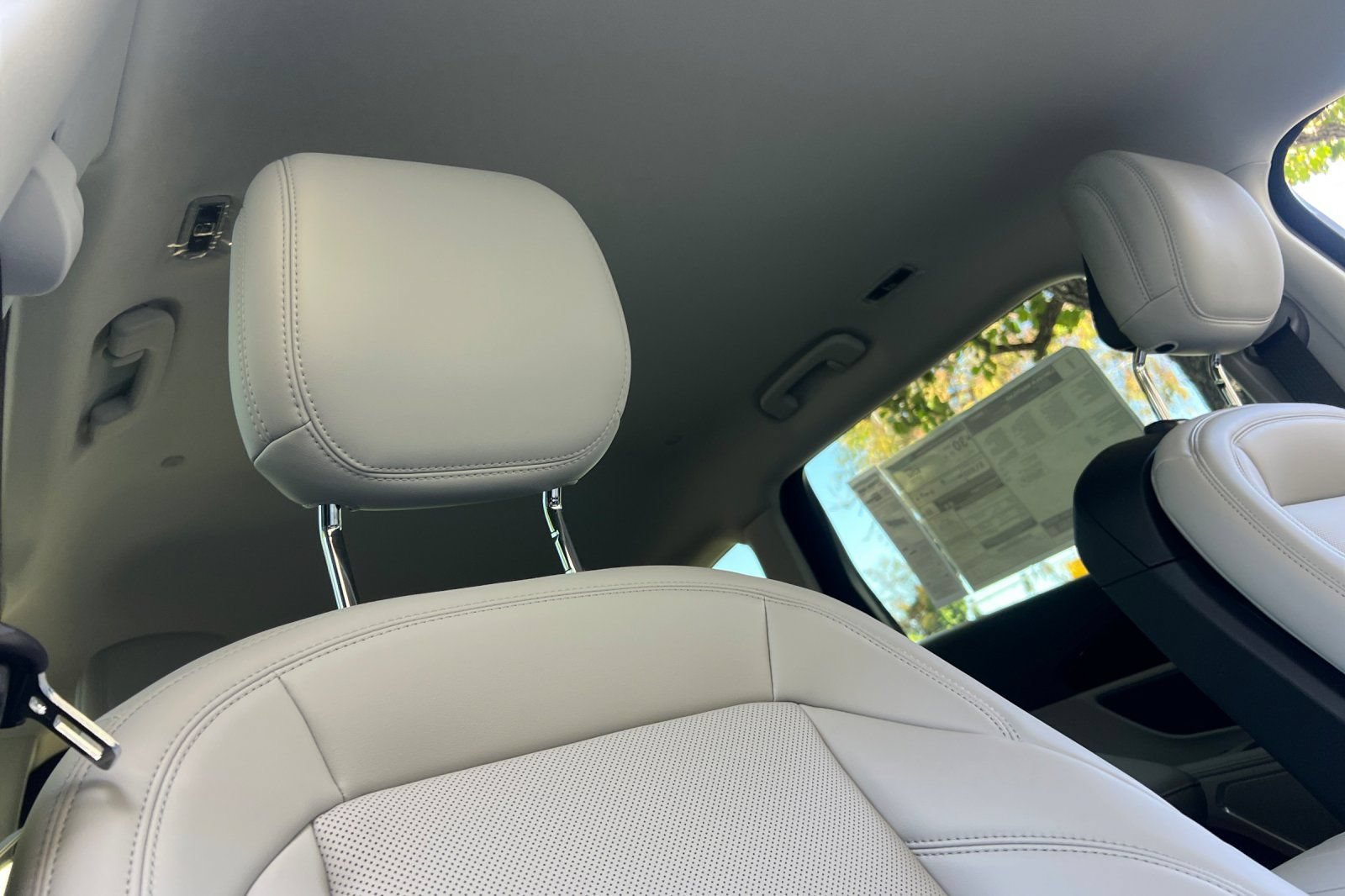 New 2026 Lincoln Nautilus Premier AWD/4WD image 14