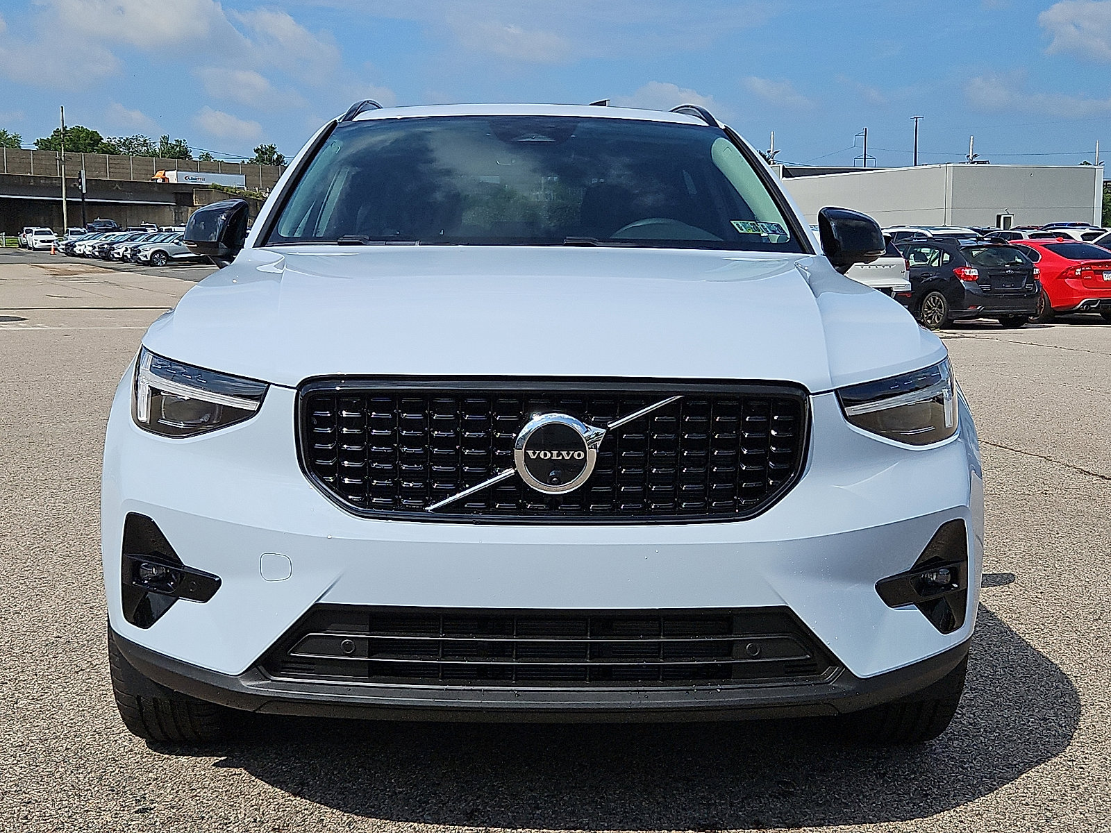 New 2026 Volvo XC40 B5 Plus w/ Protection Package Premier AWD/4WD image 2