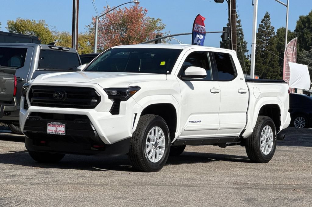 Certified 2026 Toyota Tacoma SR5 AWD/4WD image 7