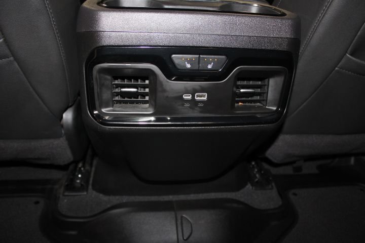 Used 2025 GMC Sierra 2500 AT4 AWD/4WD image 23