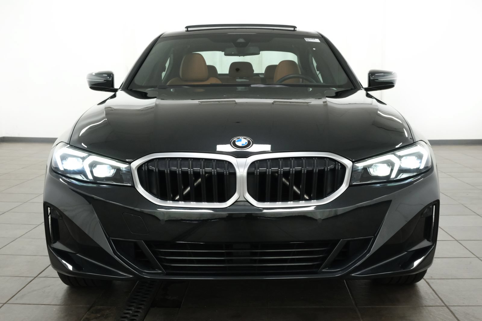 Used 2024 BMW 330i xDrive Sedan w/ Convenience Package AWD/4WD image 8