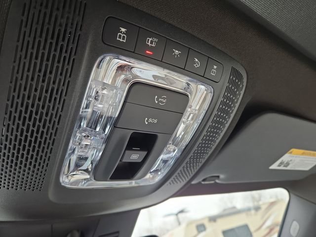 New 2026 Mercedes-Benz GLB 250 4MATIC image 16