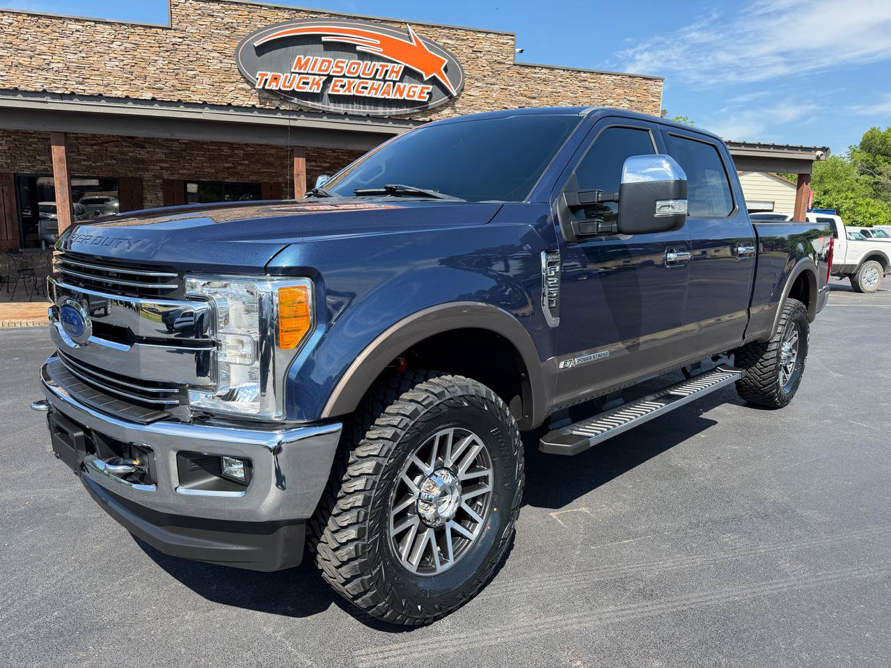 Used 2017 Ford F250 Lariat w/ Chrome Package AWD/4WD image 8