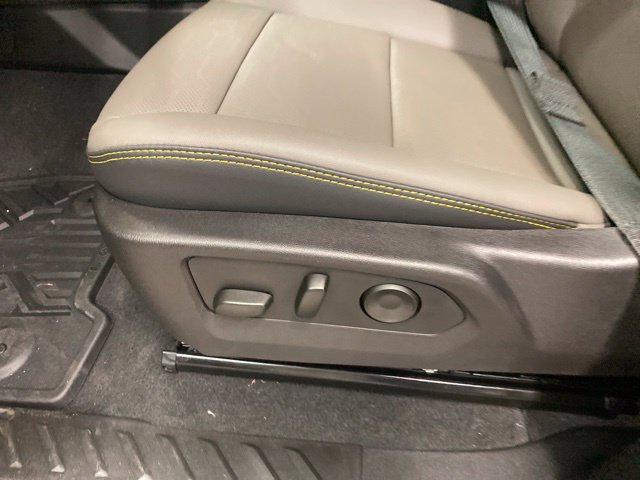 New 2026 Chevrolet Colorado ZR2 w/ Technology Package AWD/4WD image 23