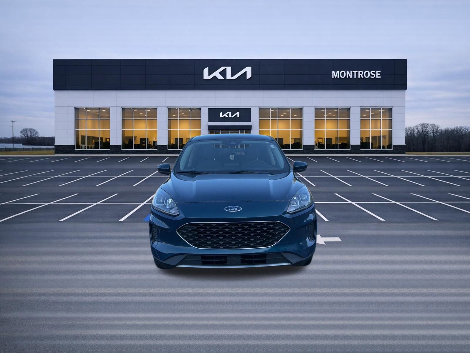 Used 2020 Ford Escape SE image 2