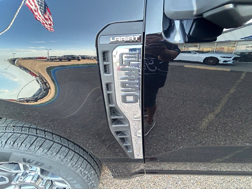 New 2027 Ford F350 Lariat w/ Camper Package RWD image 10