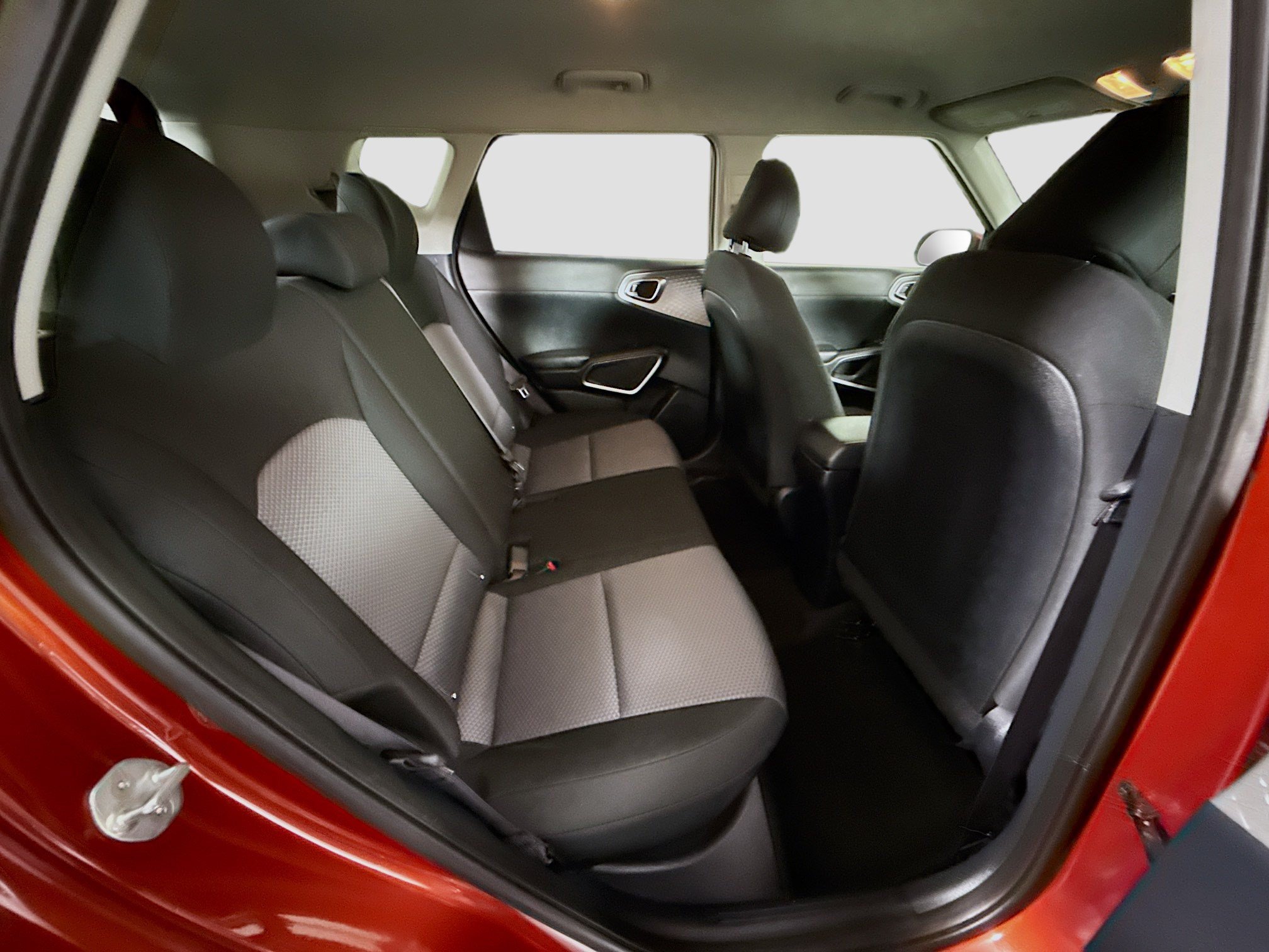 Used 2023 Kia Soul LX w/ LX Technology Package FWD image 26
