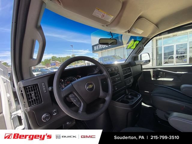 Used 2024 Chevrolet Express 2500 w/ Driver Convenience Package RWD image 11
